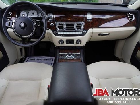 Used 2012 Rolls-Royce Ghost RWD image 10