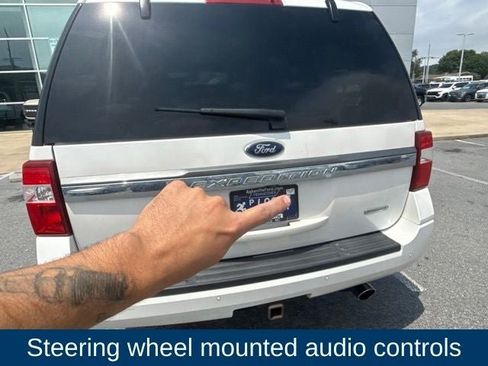 Used 2017 Ford Expedition Limited w/ Equipment Group 301A AWD/4WD image 19