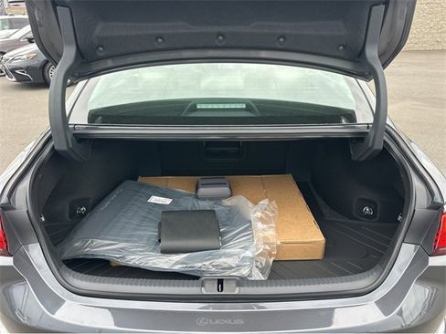 New 2025 Lexus ES 350 w/ Premium Package image 19
