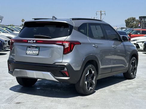 Used 2025 Kia Seltos S FWD image 7