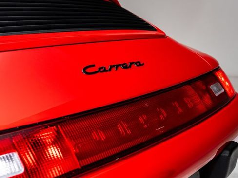 Used 1995 Porsche 911 Carrera RWD image 30