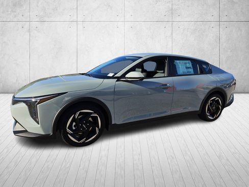 New 2025 Kia K4 EX image 3