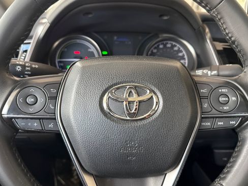 Used 2024 Toyota Camry SE w/ Audio Upgrade Package FWD image 16