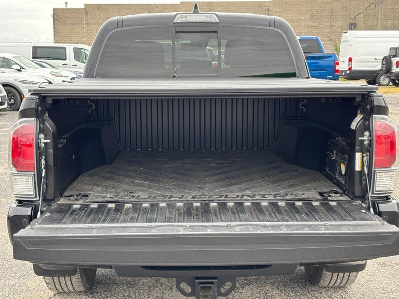 Used 2022 Toyota Tacoma Limited AWD/4WD image 11
