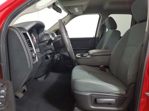Used 2016 RAM 1500 Express image 11