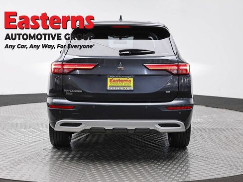Used 2024 Mitsubishi Outlander SE AWD/4WD image 6