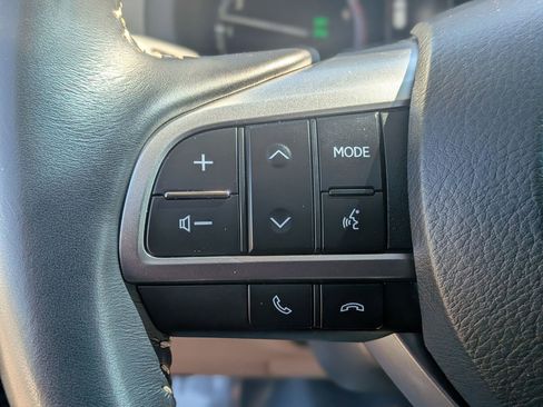 Used 2022 Lexus GX 460 Premium image 16