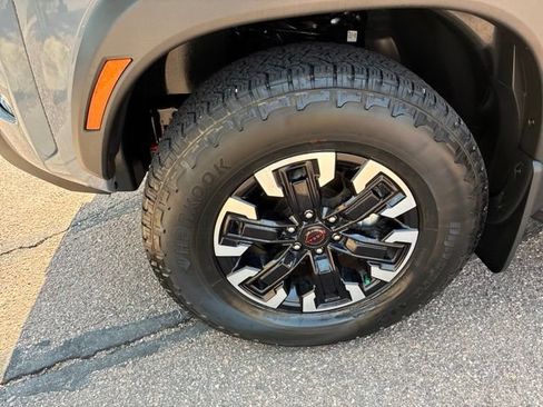 Used 2023 Nissan Frontier PRO-4X w/ Pro Convenience Package AWD/4WD image 15