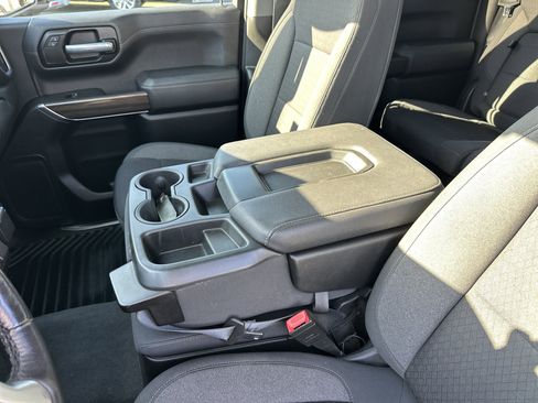 Used 2021 Chevrolet Silverado 1500 LT w/ All Star Edition Plus image 17