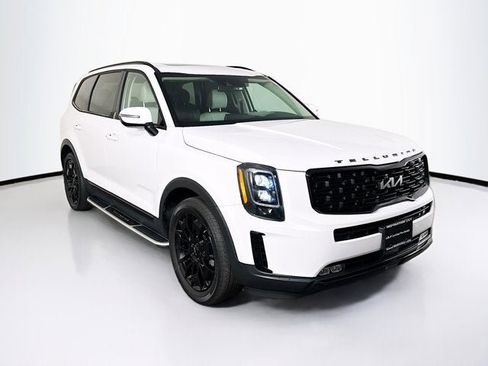 Used 2022 Kia Telluride EX w/ EX Premium Package AWD/4WD image 3