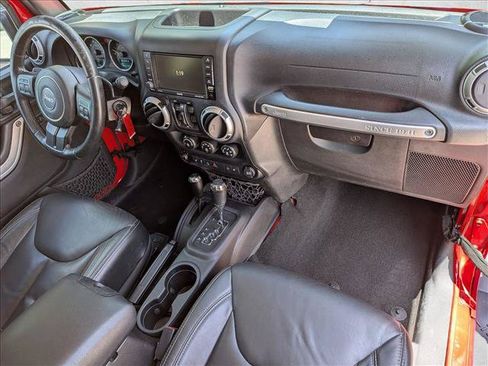 Used 2016 Jeep Wrangler Unlimited Sahara w/ Max Tow Package AWD/4WD image 19