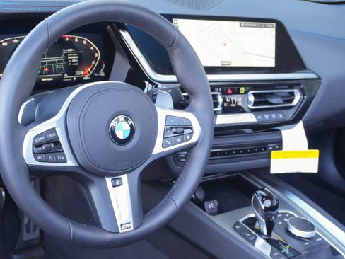Used 2026 BMW Z4 M40i image 10