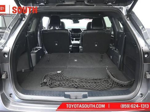 Used 2023 Toyota Highlander XSE AWD/4WD image 33