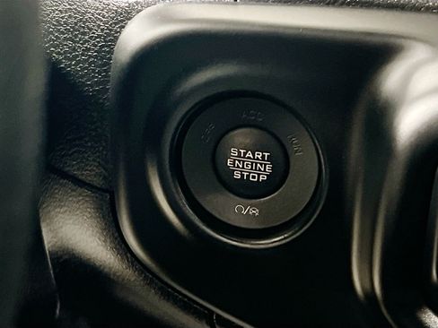 Used 2020 Jeep Gladiator Sport AWD/4WD image 22