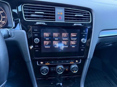 Used 2019 Volkswagen Golf R 4-Door image 22