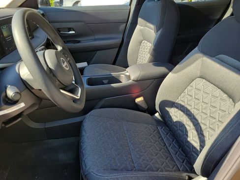 New 2026 Nissan Kicks SV image 24