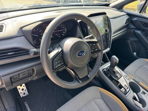 Used 2024 Subaru Crosstrek 2.5i Sport AWD/4WD image 9