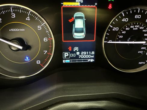 Used 2022 Subaru Crosstrek 2.5i Sport w/ Moonroof Package AWD/4WD image 17