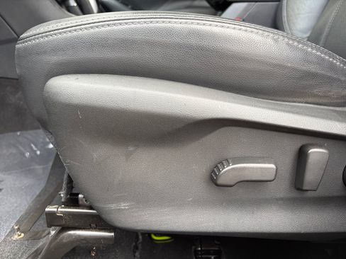 Used 2023 Subaru Forester Touring AWD/4WD image 13