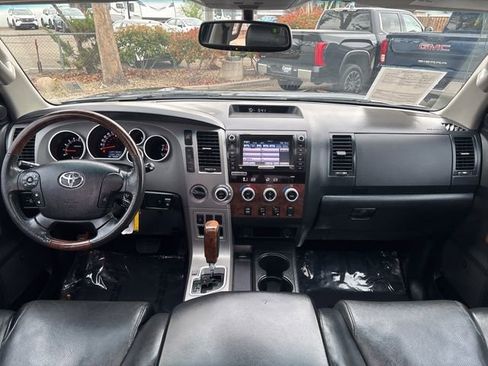 Used 2013 Toyota Tundra Platinum image 10