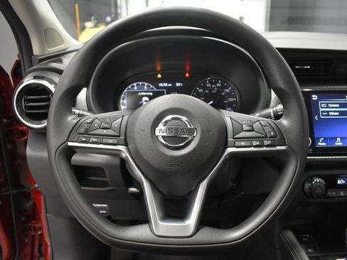 Used 2021 Nissan Kicks SV FWD image 22