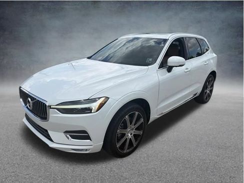 Used 2021 Volvo XC60 T5 Inscription w/ Advanced Package FWD image 2