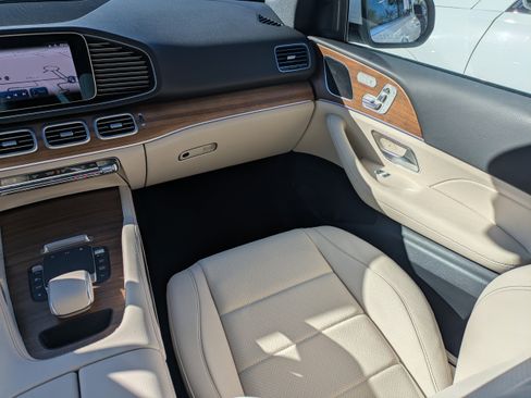 Certified 2024 Mercedes-Benz GLE 350 4MATIC image 20