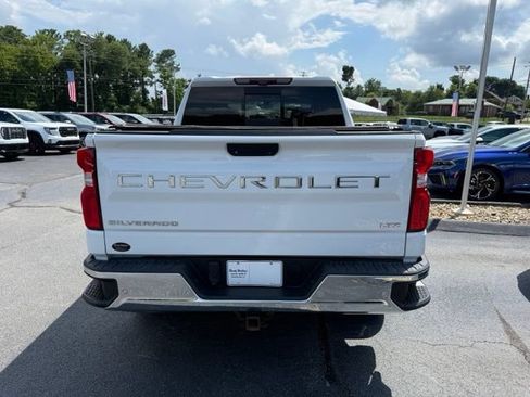 Used 2020 Chevrolet Silverado 1500 LTZ w/ LTZ Premium Package AWD/4WD image 5