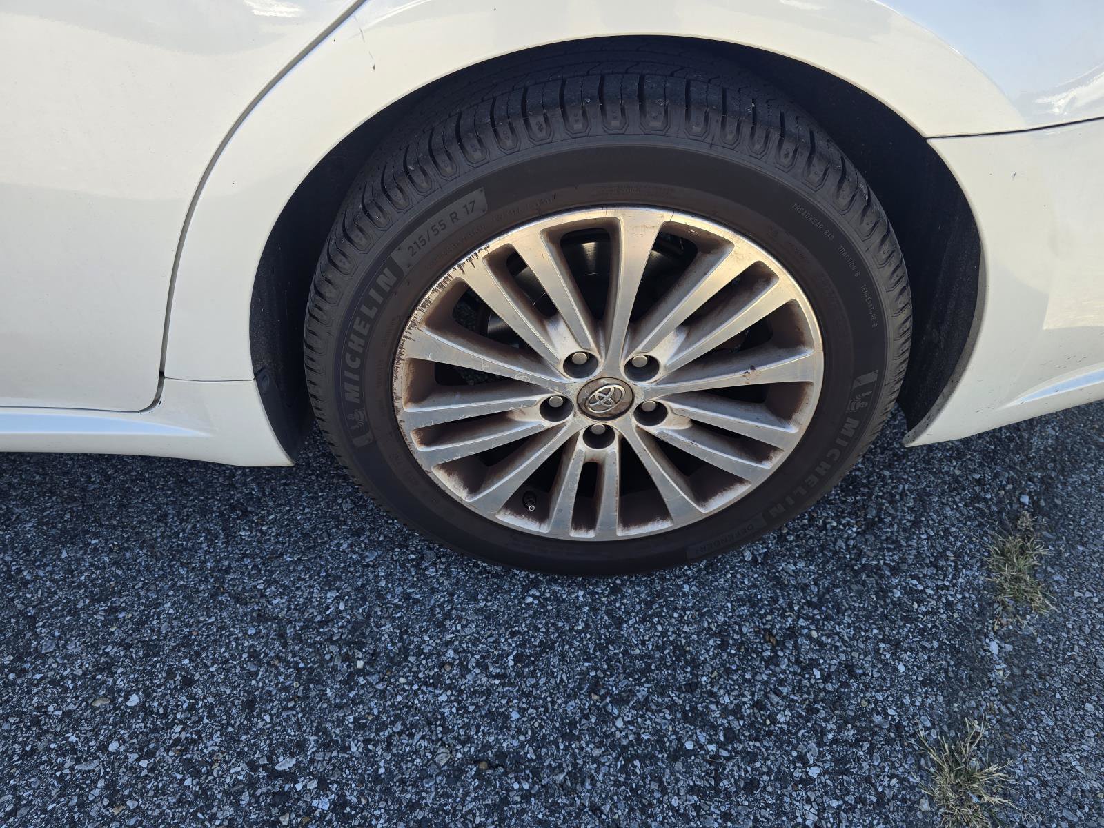 Used 2013 Toyota Avalon Limited FWD image 8
