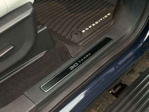 New 2027 Ford Expedition Platinum AWD/4WD image 32