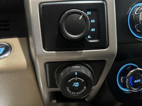 Used 2019 Ford F150 Lariat AWD/4WD image 18