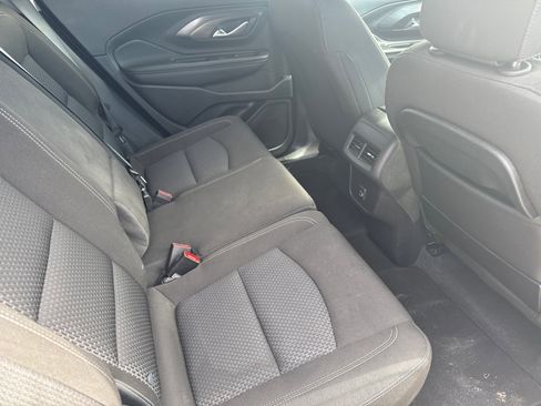 Used 2024 GMC Terrain SLE image 15