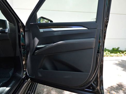 Used 2026 Cadillac Escalade Platinum Sport w/ LPO, ONYX Package AWD/4WD image 45