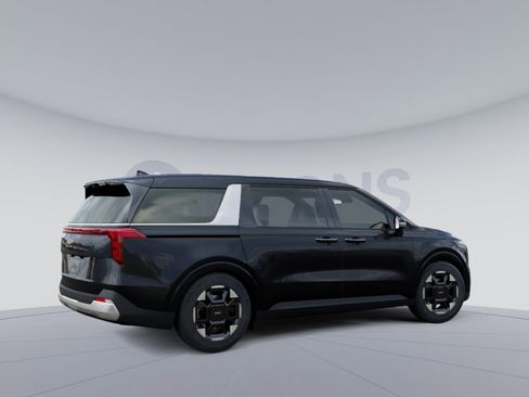 New 2026 Kia Carnival EX image 8