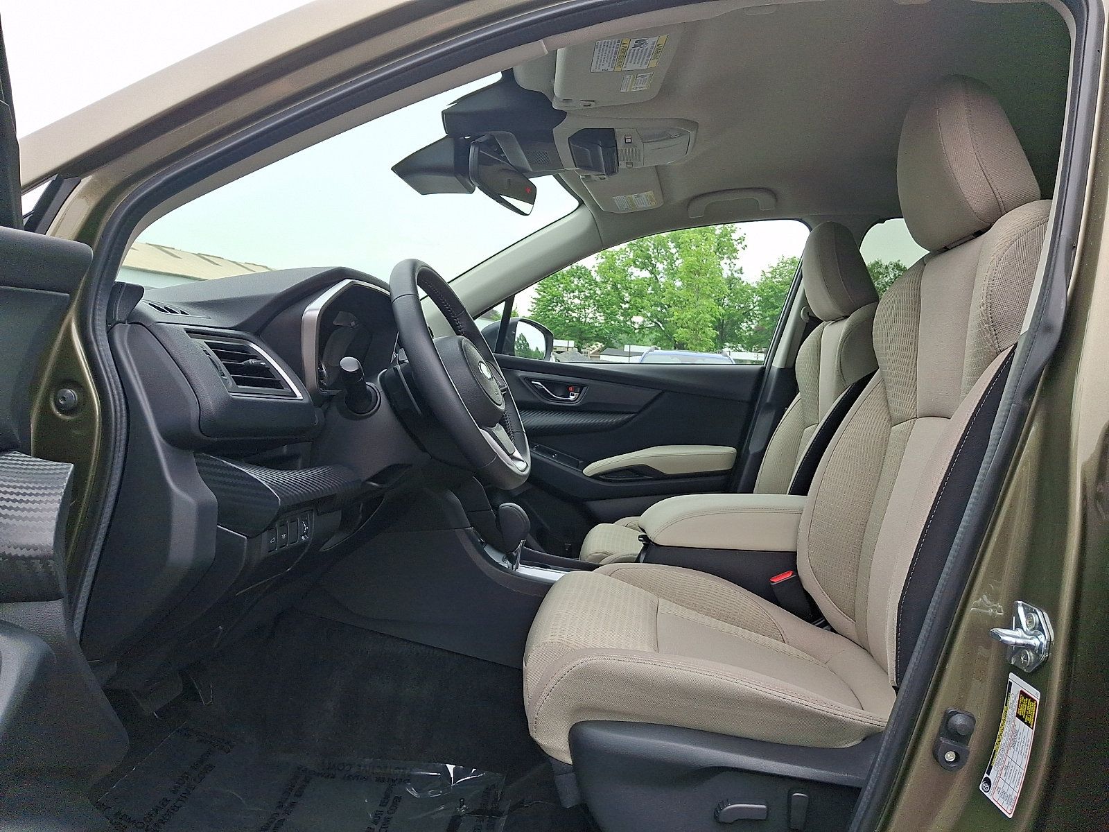 Certified 2025 Subaru Ascent Premium AWD/4WD image 14