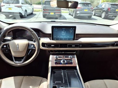 Certified 2023 Lincoln Aviator Reserve w/ Equipment Group 201A RWD image 7