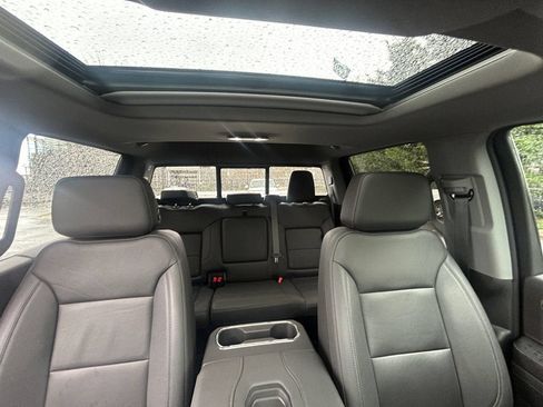 Used 2022 Chevrolet Silverado 1500 LT Trail Boss w/ LT Trail Boss Premium Package AWD/4WD image 27