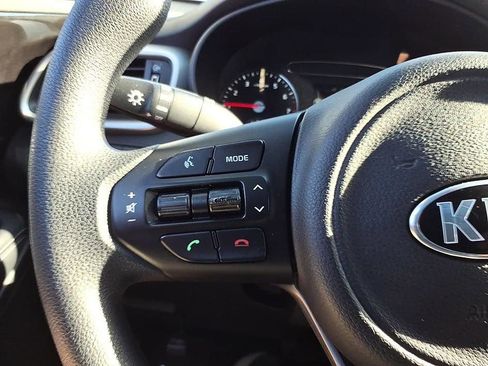 Used 2017 Kia Sorento FWD image 26