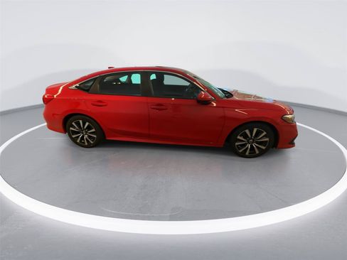 Used 2023 Honda Civic EX image 9