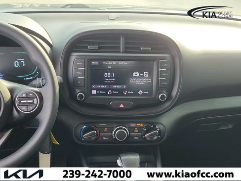 Certified 2023 Kia Soul LX w/ Option Group 015 FWD image 19