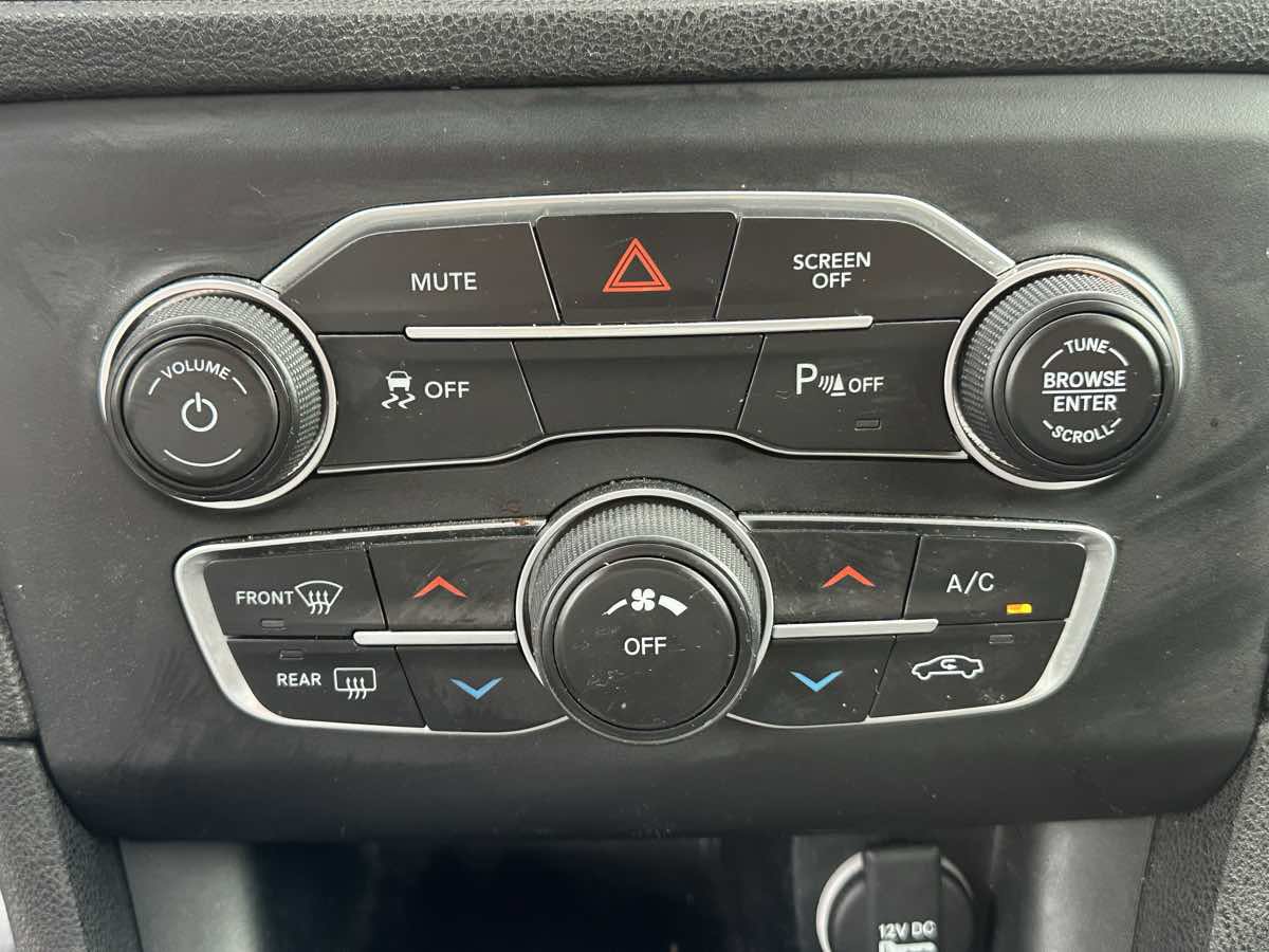 Used 2023 Dodge Charger SXT RWD image 20