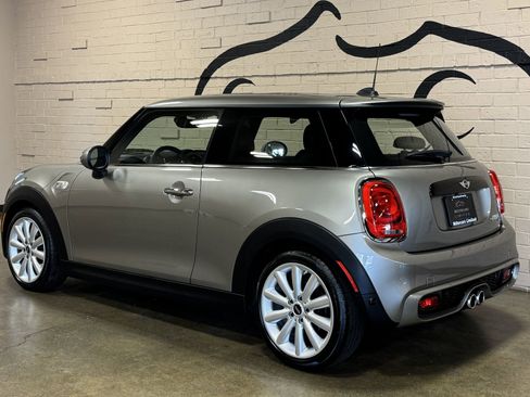 Used 2017 MINI Cooper S FWD image 9