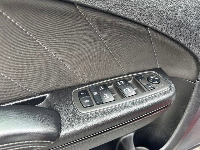 Used 2022 Dodge Charger SXT w/ Blacktop Package RWD image 11