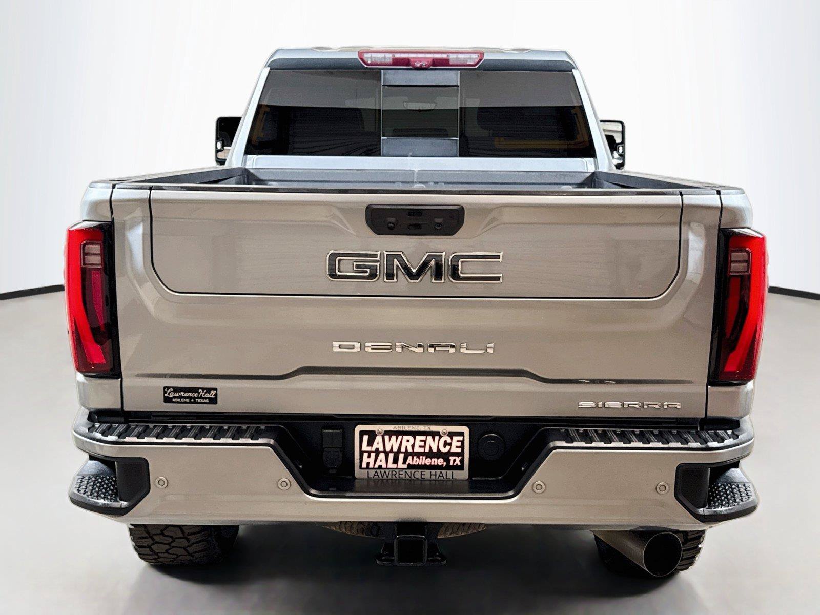 Certified 2024 GMC Sierra 2500 Denali Ultimate AWD/4WD image 5