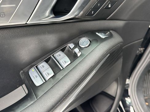 Used 2022 BMW X7 xDrive40i w/ Parking Assistance Package image 29