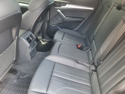 Used 2024 Audi Q5 2.0T Premium w/ Summer of Audi Package AWD/4WD image 23