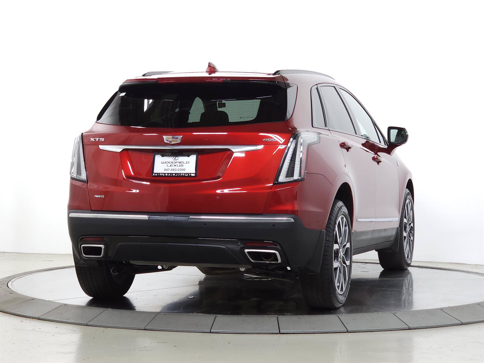 Used 2023 Cadillac XT5 Sportv w/ Technology Package AWD/4WD image 11