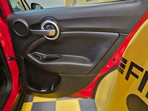 Used 2017 FIAT 500X Trekking image 16