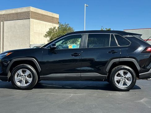 Used 2022 Toyota RAV4 XLE image 9