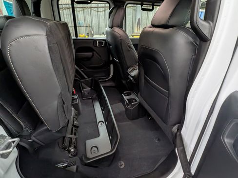 New 2026 Jeep Gladiator Sport image 7